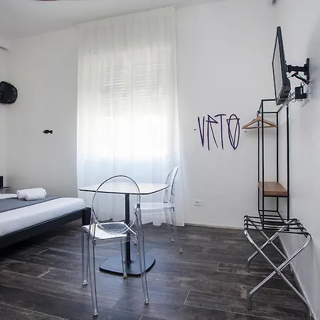 Bed & Breakfast Street *